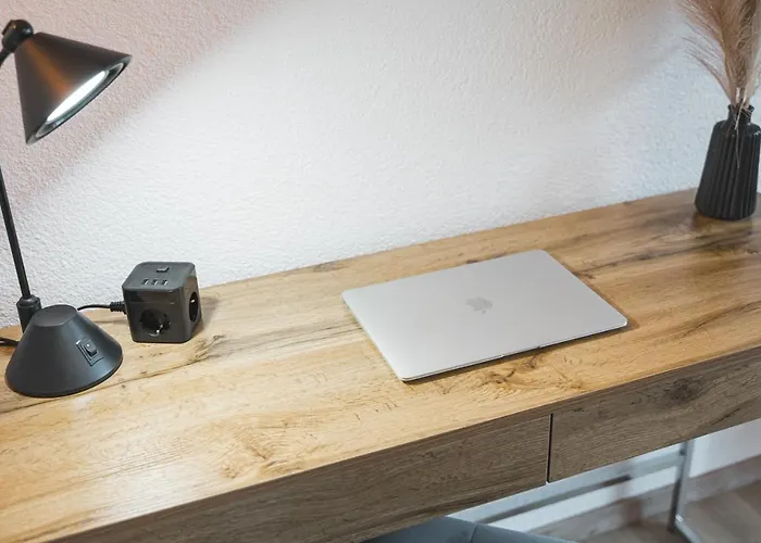 Premium Wohlfuehloase Sinsheim - Business & Privat - Netflix & Disneyplus - Tg - Balkon